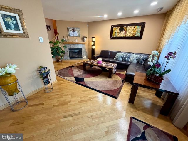 2703 STERLING RD, Yardley, PA 19067