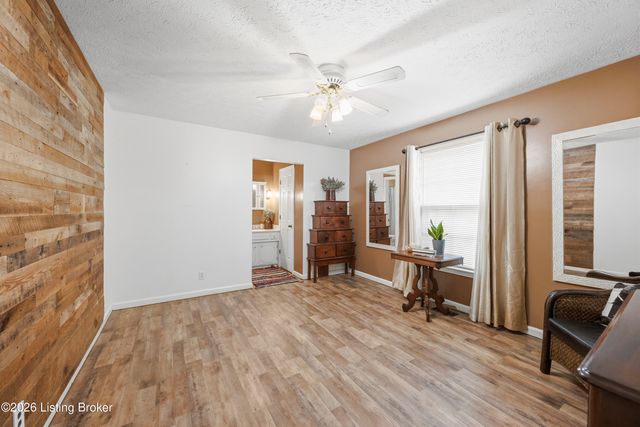 349 Tophill Dr, Shelbyville, KY 40065