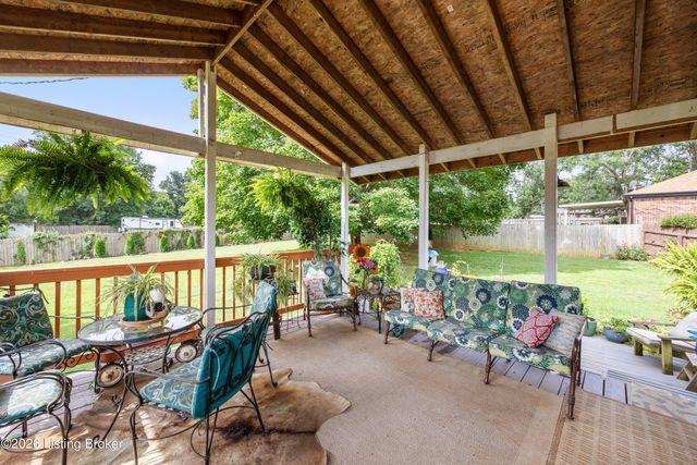 349 Tophill Dr, Shelbyville, KY 40065