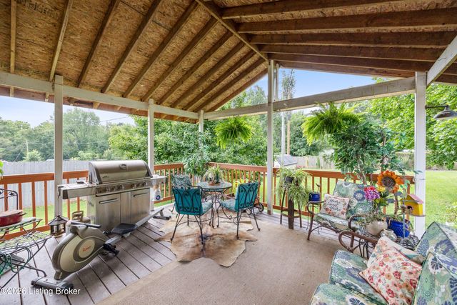 349 Tophill Dr, Shelbyville, KY 40065