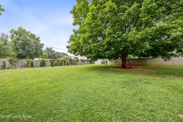 349 Tophill Dr, Shelbyville, KY 40065