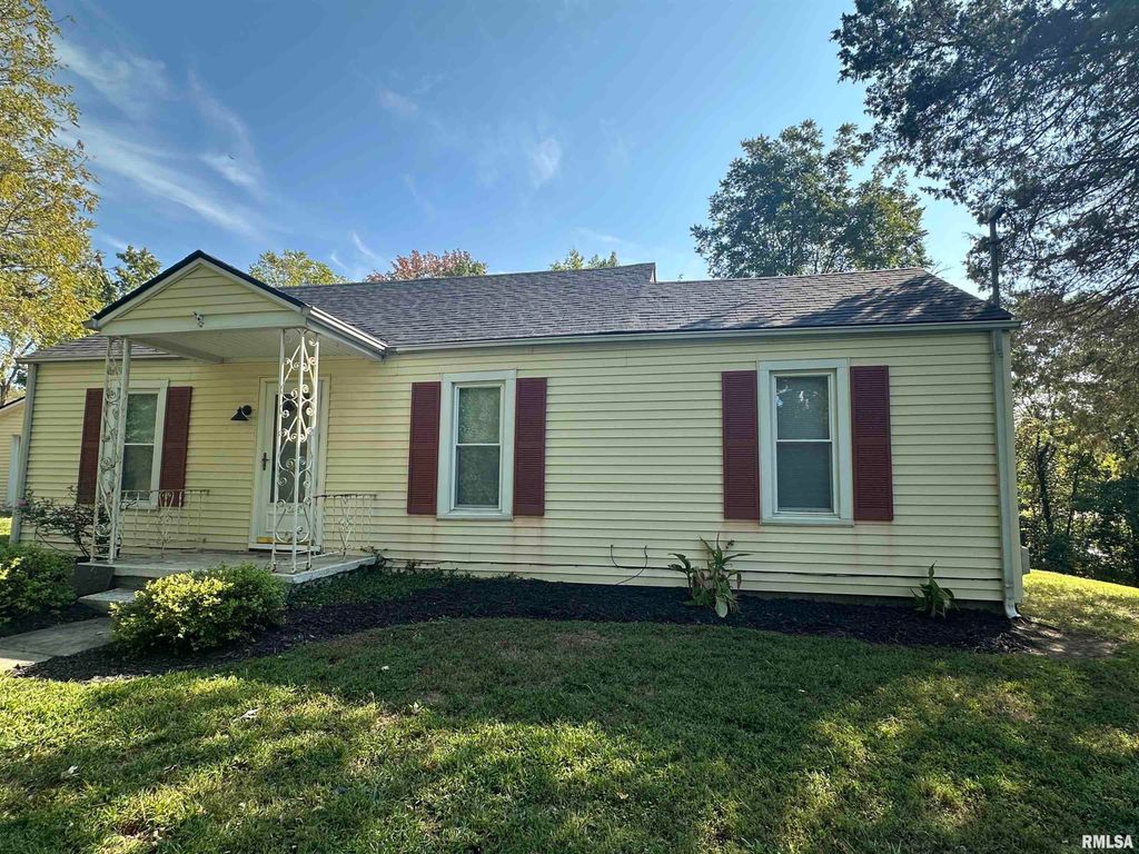 338 WARREN Road, Carbondale, IL 62901