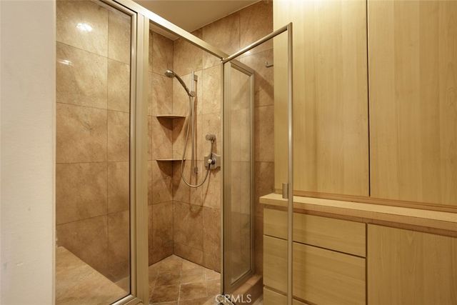 1880 Veteran Avenue, Los Angeles, CA 90025