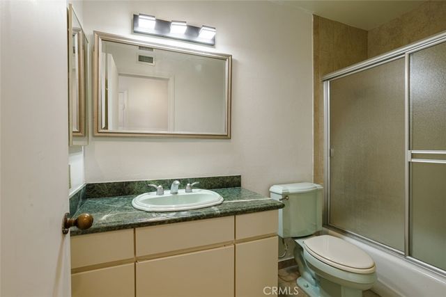 1880 Veteran Avenue, Los Angeles, CA 90025