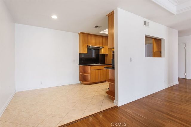 1880 Veteran Avenue, Los Angeles, CA 90025