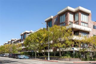 1880 Veteran Avenue, Los Angeles, CA 90025