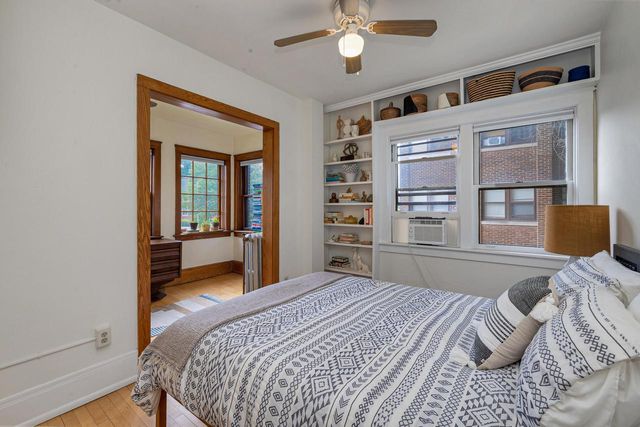 2537 N Downer AVENUE #15, Milwaukee, WI 53211