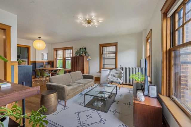 2537 N Downer AVENUE #15, Milwaukee, WI 53211