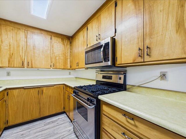 217 Blue Rock Road, Garberville, CA 95542