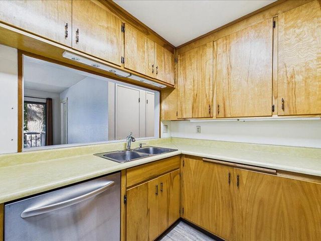 217 Blue Rock Road, Garberville, CA 95542