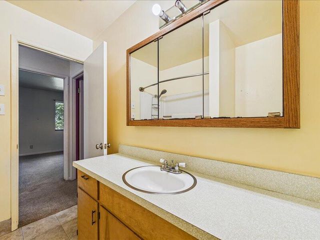 217 Blue Rock Road, Garberville, CA 95542