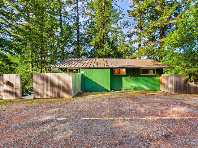 217 Blue Rock Road, Garberville, CA 95542