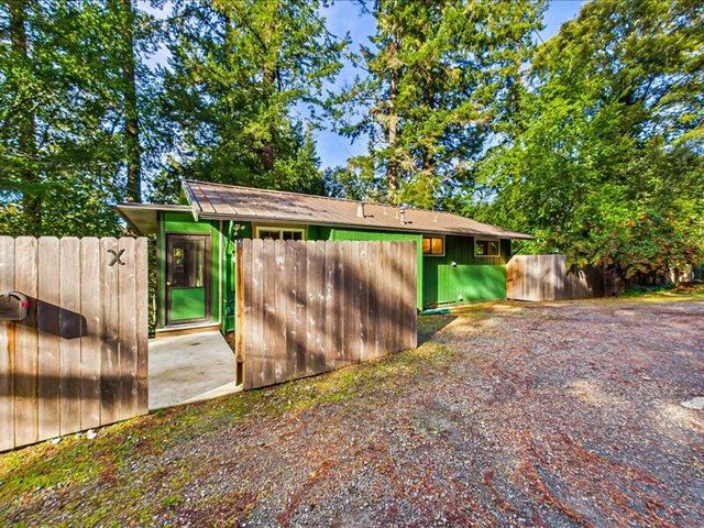 217 Blue Rock Road, Garberville, CA 95542