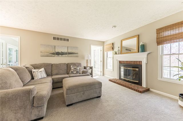 18 Stanford, Perinton, NY 14450