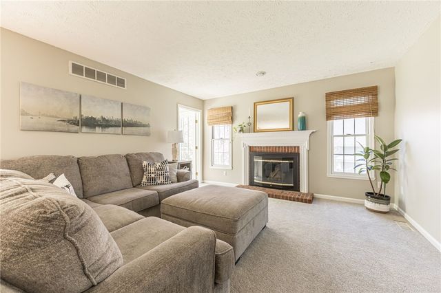 18 Stanford, Perinton, NY 14450