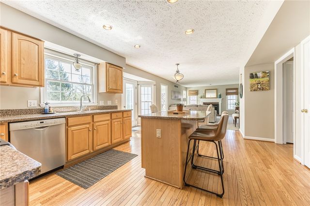 18 Stanford, Perinton, NY 14450