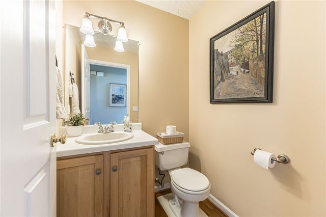 18 Stanford, Perinton, NY 14450