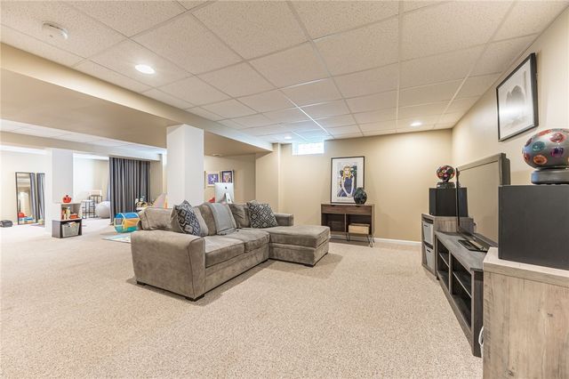 18 Stanford, Perinton, NY 14450