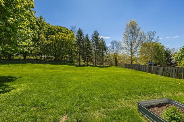 18 Stanford, Perinton, NY 14450