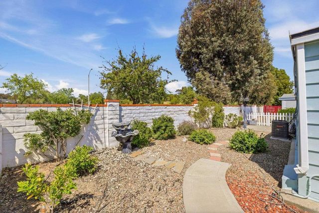 2250 N Broadway SPC 80, Escondido, CA 92026