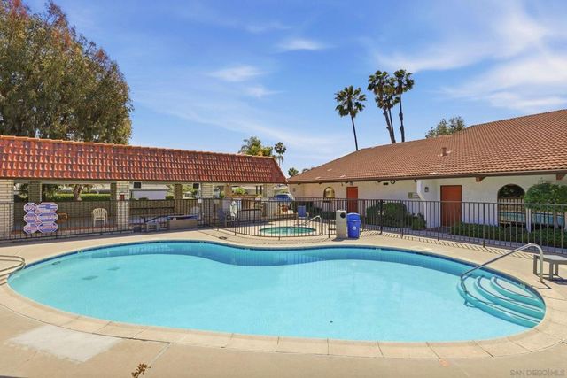 2250 N Broadway SPC 80, Escondido, CA 92026