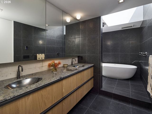 3126 Se 36TH Ave, Portland, OR 97202