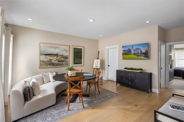 214 Mooney Road, Woodstock, GA 30188