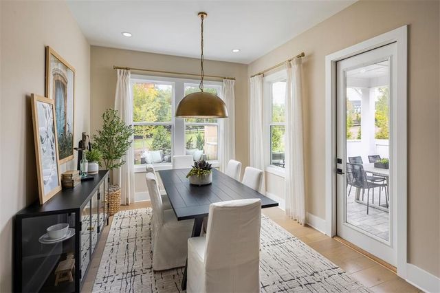 214 Mooney Road, Woodstock, GA 30188