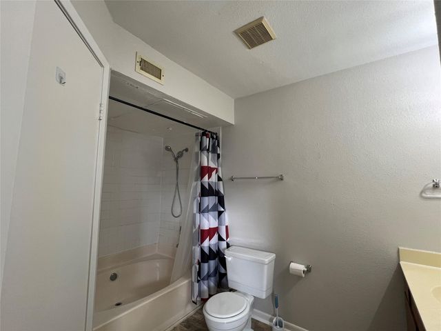 7901 Cambridge Street 22, Houston, TX 77054