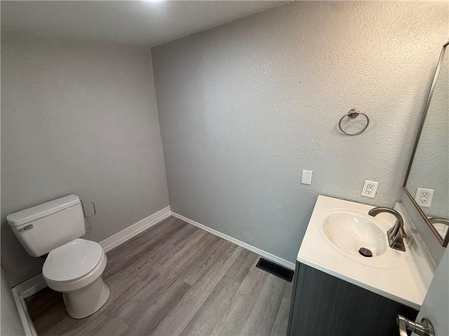 6 S 3rd Street, Louisburg, KS 66053