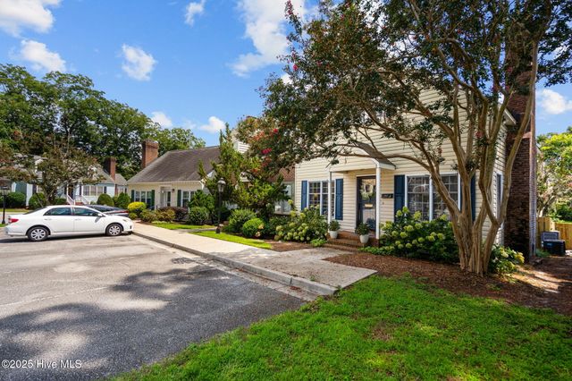15 Saint Marys Place, Wilmington, NC 28403