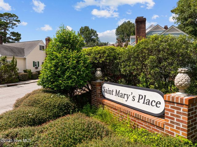 15 Saint Marys Place, Wilmington, NC 28403