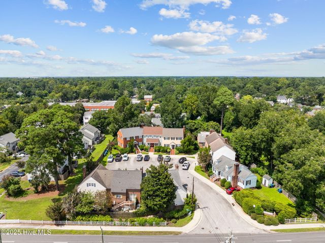 15 Saint Marys Place, Wilmington, NC 28403