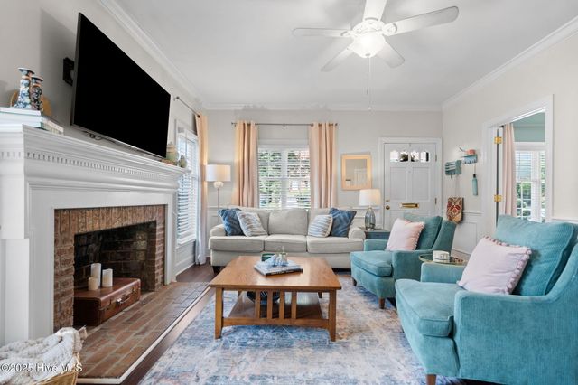 15 Saint Marys Place, Wilmington, NC 28403