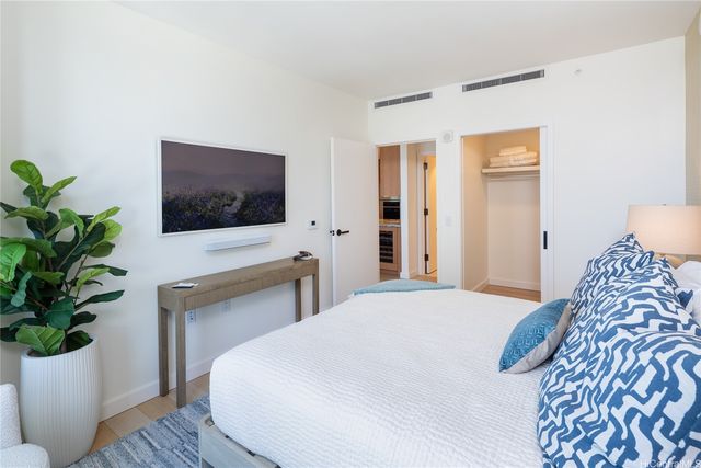 1100 Ala Moana Boulevard 2002, Honolulu, HI 96814