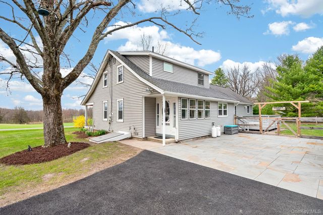 60 Airport Road, Accord, NY 12404