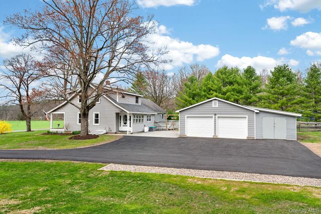 60 Airport Road, Accord, NY 12404