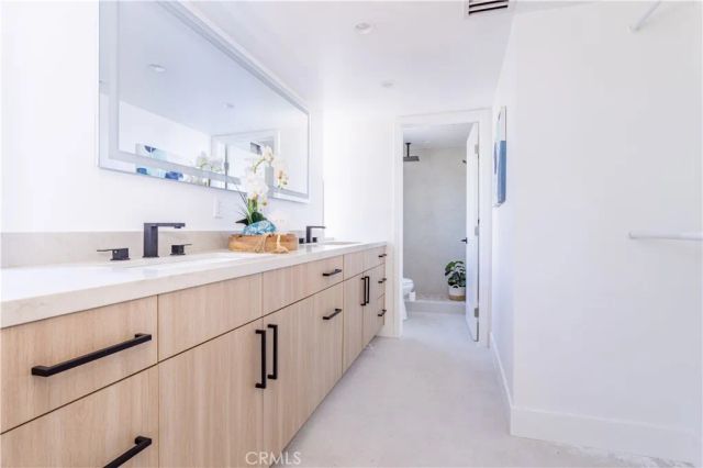 16235 Plummer, North Hills, CA 91343