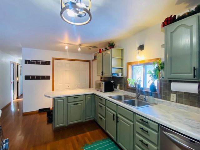 920 FOREST LAKE DRIVE, Plover, WI 54467