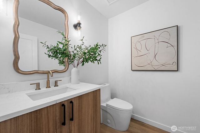 10813 24th Avenue NE, Seattle, WA 98125