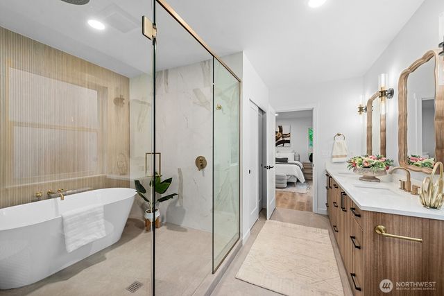 10813 24th Avenue NE, Seattle, WA 98125