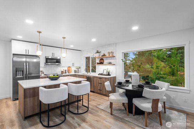 10813 24th Avenue NE, Seattle, WA 98125