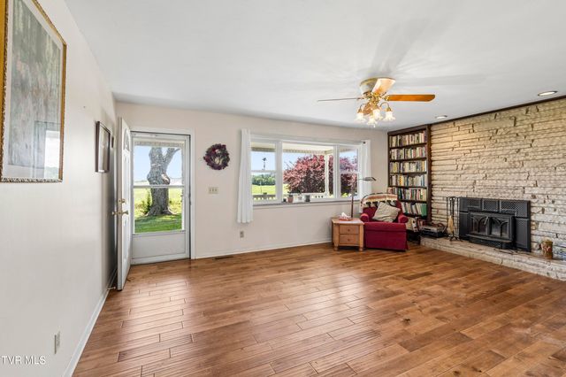 1655 Mary Lamons Road, Afton, TN 37616