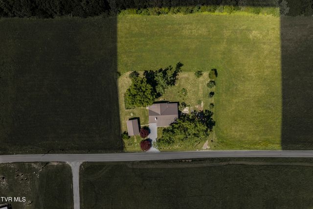 1655 Mary Lamons Road, Afton, TN 37616
