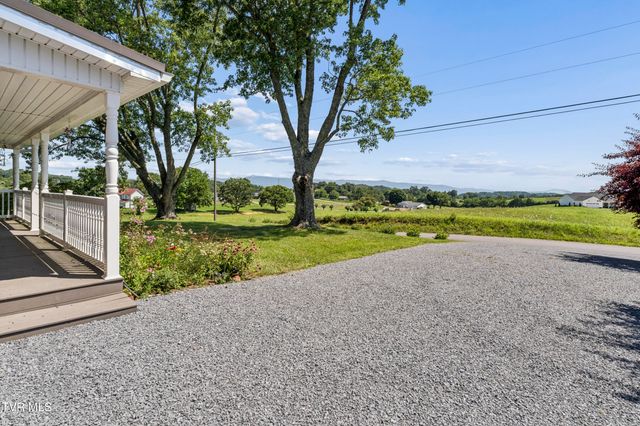 1655 Mary Lamons Road, Afton, TN 37616