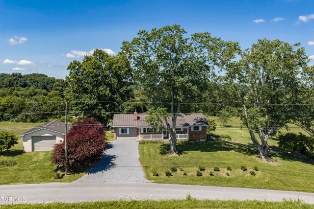 1655 Mary Lamons Road, Afton, TN 37616