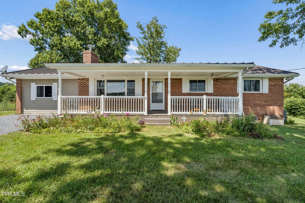 1655 Mary Lamons Road, Afton, TN 37616