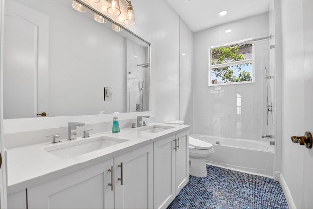 9232 Nugent Trail, West Palm Beach, FL 33411