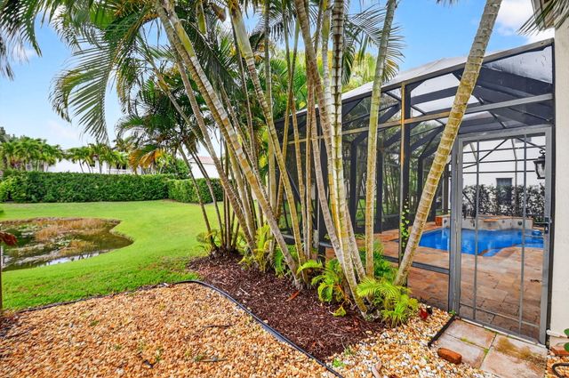 9232 Nugent Trail, West Palm Beach, FL 33411
