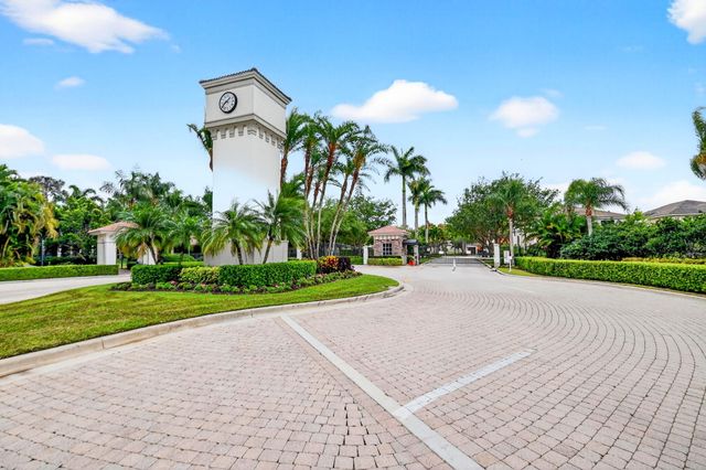9232 Nugent Trail, West Palm Beach, FL 33411